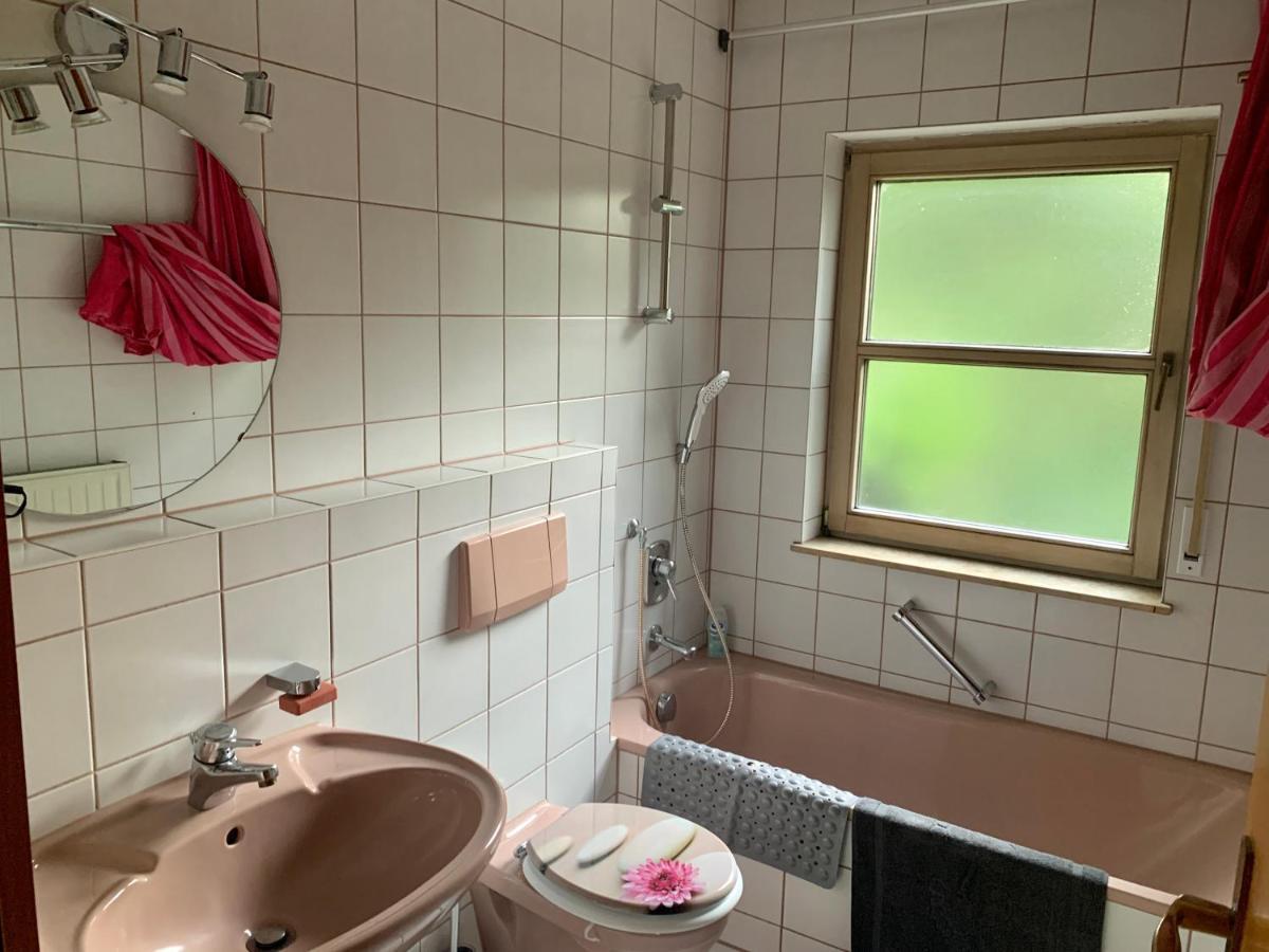 Einladendes Appartement Im Gruenen Fuer 2 Personen Ostrach Bagian luar foto