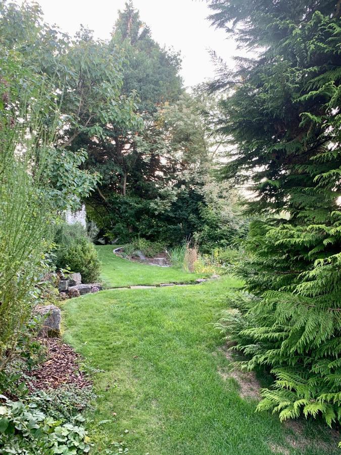Einladendes Appartement Im Gruenen Fuer 2 Personen Ostrach Bagian luar foto